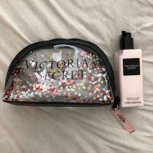 NWT VS lotion and makeup bag